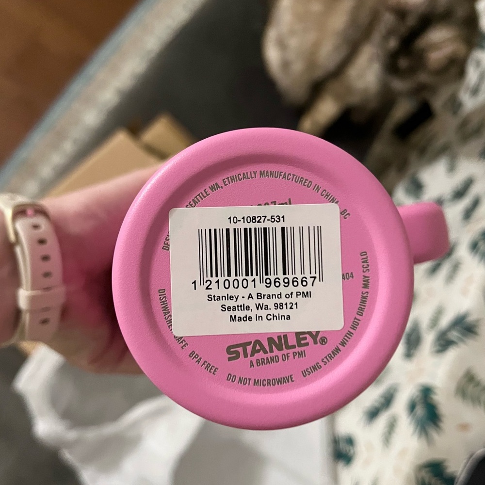 Stanley Quencher 2.0 Tumbler in Peony - Picture 8 of 9